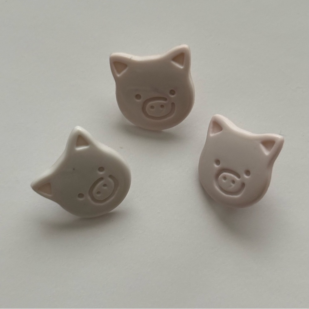 Vintage Three Piggy Face Shaped Baby Buttons